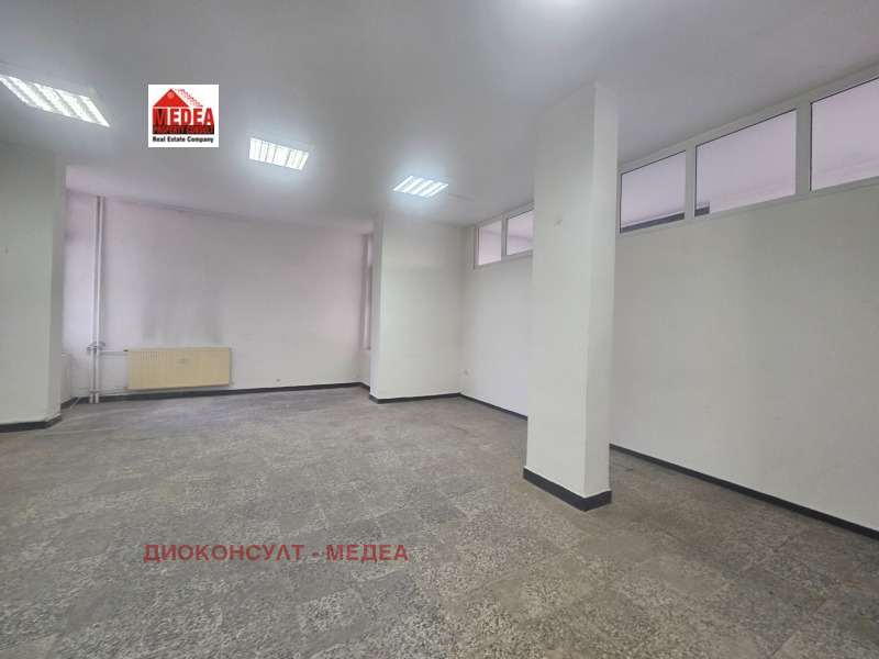 Дава под наем МАГАЗИН, гр. София, Люлин 8