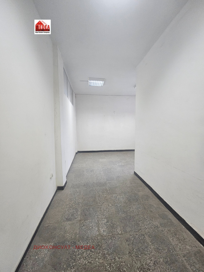 Дава под наем МАГАЗИН, гр. София, Люлин 8, снимка 6 - Магазини - 52177683