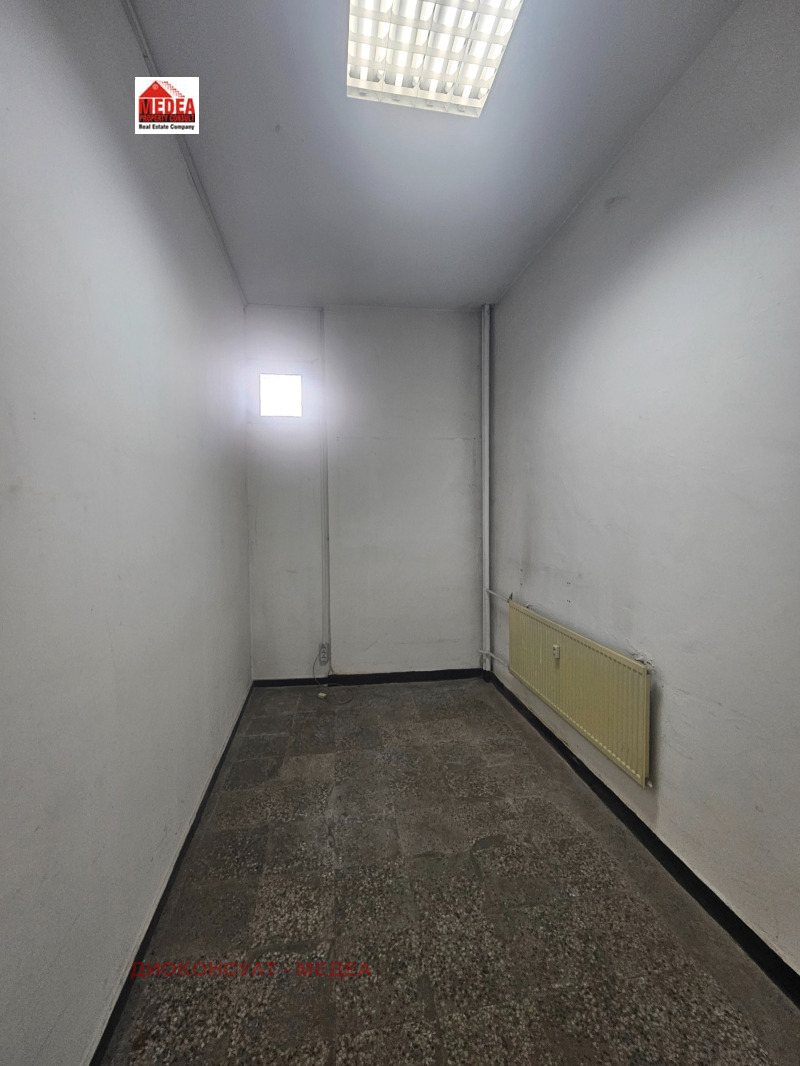 Дава под наем МАГАЗИН, гр. София, Люлин 8, снимка 8 - Магазини - 52177683