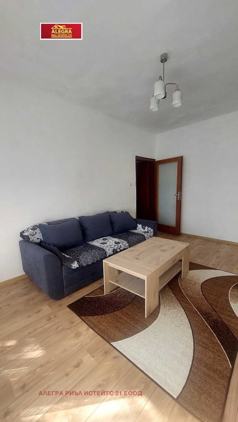 Издаје се  1 спаваћа соба Софија , Обориште , 68 м2 | 62100040 - слика [2]