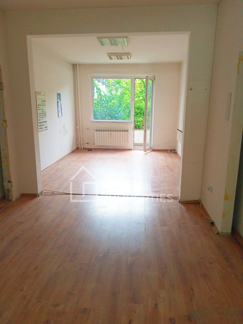 Издаје се  Канцеларија Софија , Центар , 64 м2 | 58754472 - слика [2]