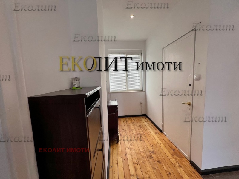 För uthyrning  Hus Golv Sofia , Javorov , 110 kvm | 26735458 - bild [2]