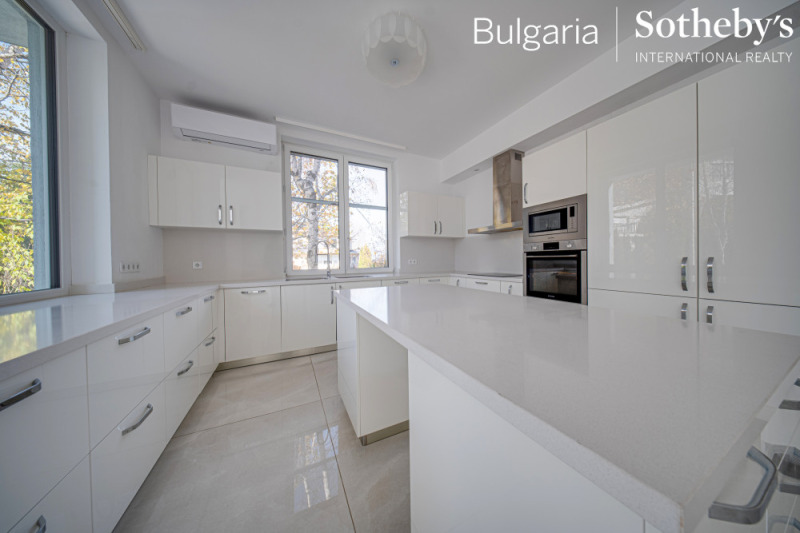 Дава под наем КЪЩА, гр. София, в.з.Малинова долина, снимка 8 - Къщи - 52391527