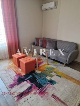 1 chambre Sadiiski, Plovdiv