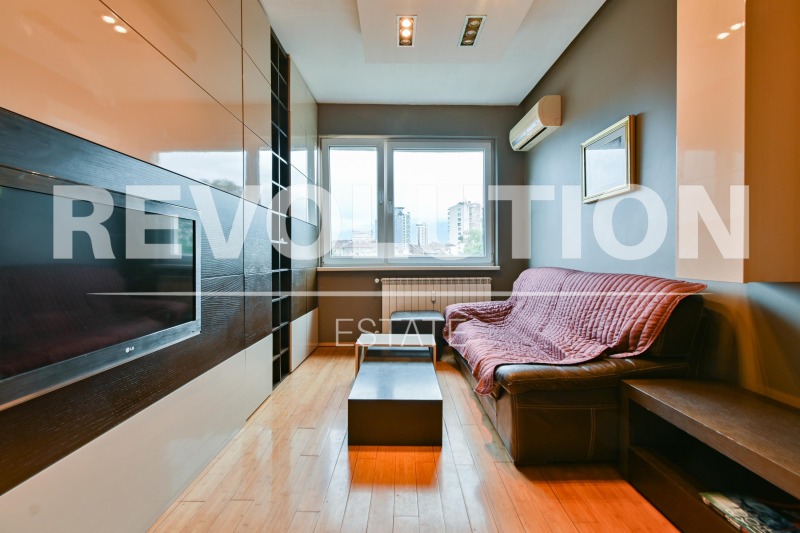 Zu vermieten  2 Schlafzimmer Sofia , Zentar , 65 qm | 28929211 - Bild [2]