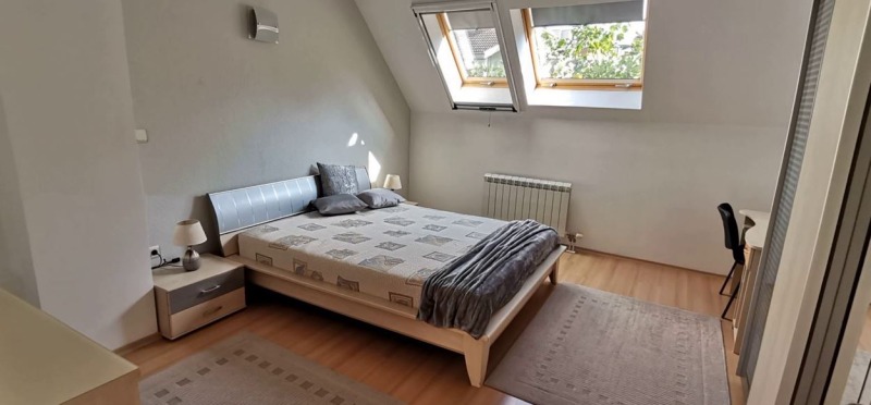 Kiadó  3 hálószobás Sofia , Studentski grad , 204 négyzetméter | 92531315 - kép [4]