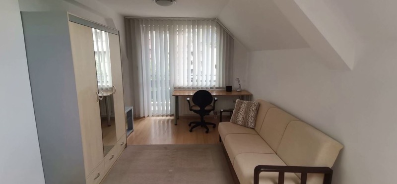 Kiadó  3 hálószobás Sofia , Studentski grad , 204 négyzetméter | 92531315 - kép [6]