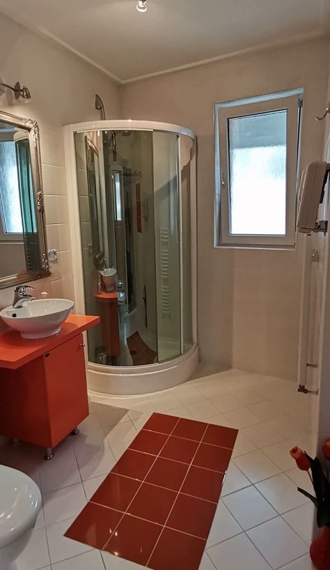 Kiadó  3 hálószobás Sofia , Studentski grad , 204 négyzetméter | 92531315 - kép [7]