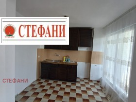 3-стаен град Русе, Център 4