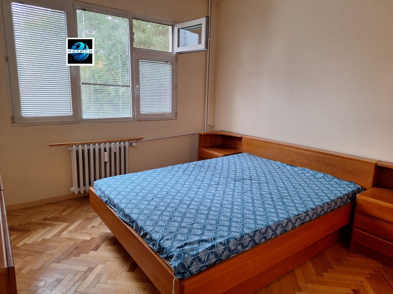 Til leje  1 soveværelse Sofia , Borovo , 65 kvm | 27568999 - billede [2]