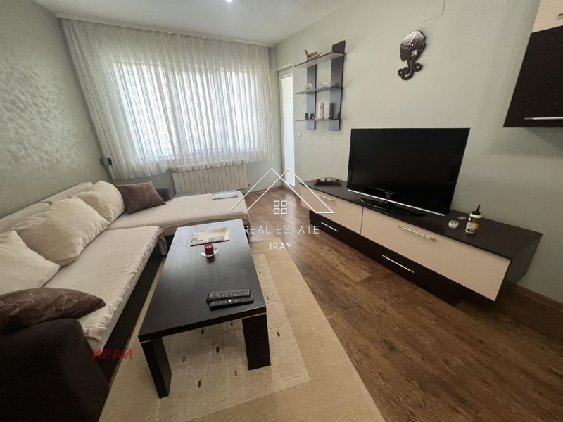 Kiadó  2 hálószobás Stara Zagora , Centar , 100 négyzetméter | 95016591