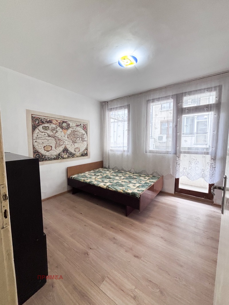 Дава под наем 3-СТАЕН, гр. Бургас, Възраждане, снимка 7 - Апартаменти - 53450427