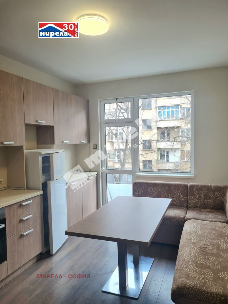 Дава под наем 2-СТАЕН, гр. София, Оборище, снимка 7 - Апартаменти - 52613767