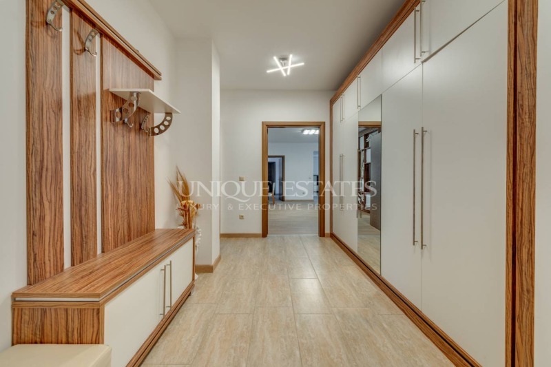 En renta  3+ dormitorios Sofia , Vitosha , 262 metros cuadrados | 68297777 - imagen [15]