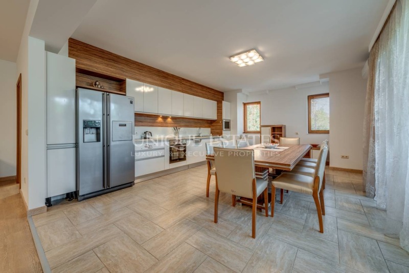 En renta  3+ dormitorios Sofia , Vitosha , 262 metros cuadrados | 68297777 - imagen [4]