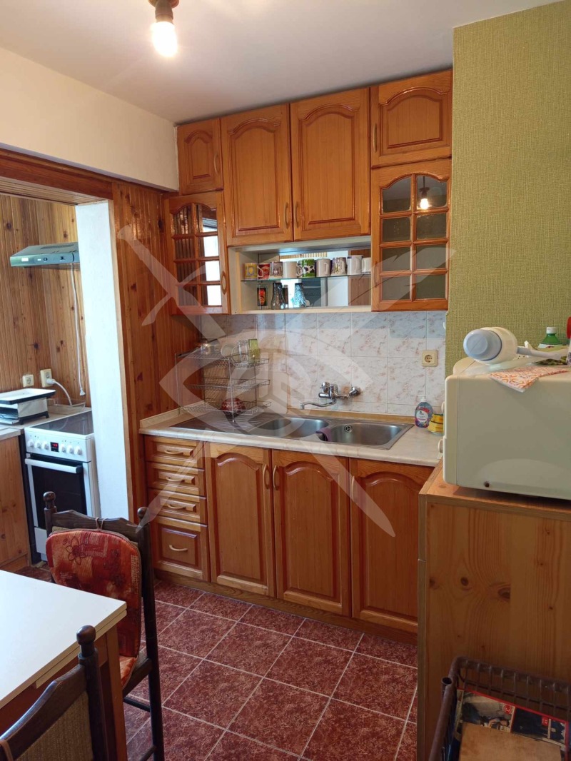Дава под Наем 3-СТАЕН в град Варна, Левски 1 - 75 кв.м / 450 € » 880.12 лв., ЕКС НВД ООД
