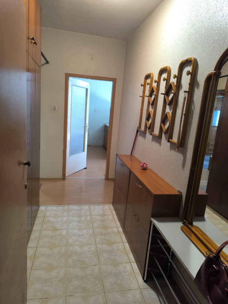 De inchiriat  2 dormitoare Sofia , Crasno selo , 75 mp | 11504959 - imagine [6]