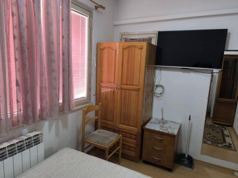 De inchiriat  2 dormitoare Sofia , Crasno selo , 75 mp | 11504959 - imagine [5]