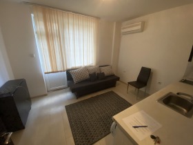 Studio Ovtcha koupel, Sofia