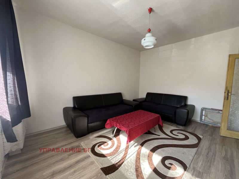 Дава под нем  2-стаен, град София, Света Троица •  325 EUR • ID 32625710 — holmes.bg - [1] 