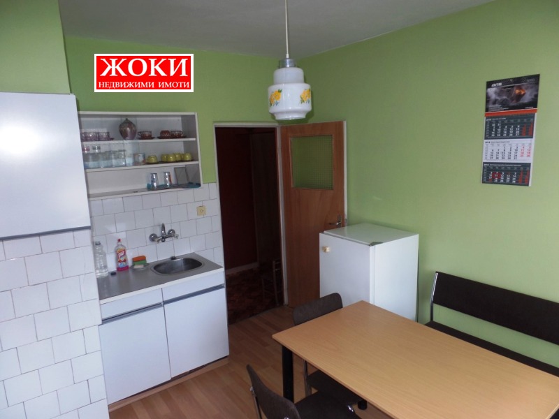 K pronájmu  2 ložnice Pernik , Centar , 89 m2 | 23790905 - obraz [4]