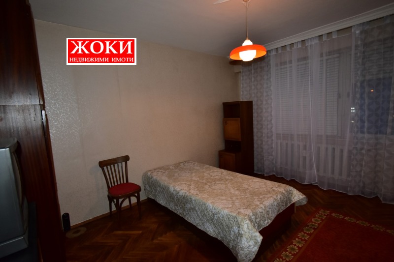 K pronájmu  2 ložnice Pernik , Centar , 89 m2 | 23790905 - obraz [7]