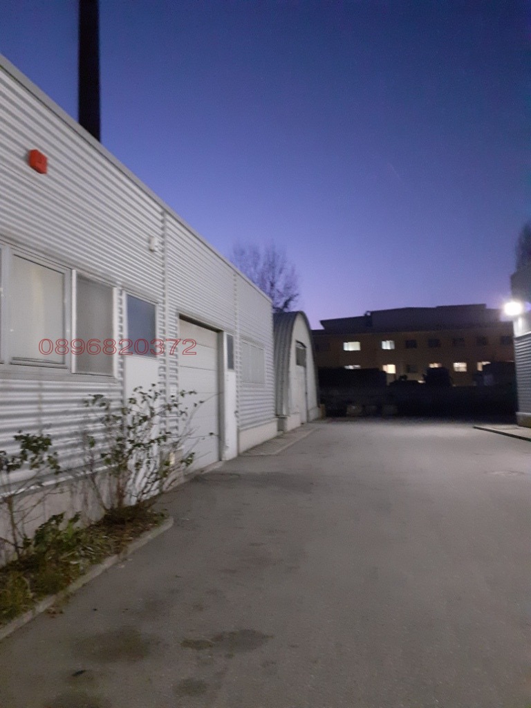 En renta  Almacenamiento Sofia , NPZ Iskar , 300 metros cuadrados | 27443791