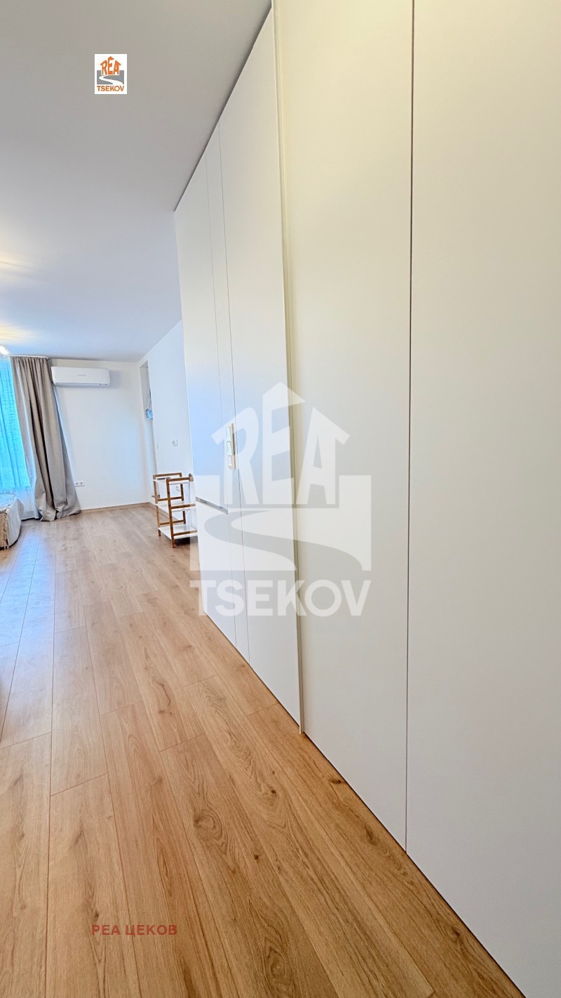 Te huur  Studio Sofia , Ljulin 2 , 50 m² | 16758572 - afbeelding [10]