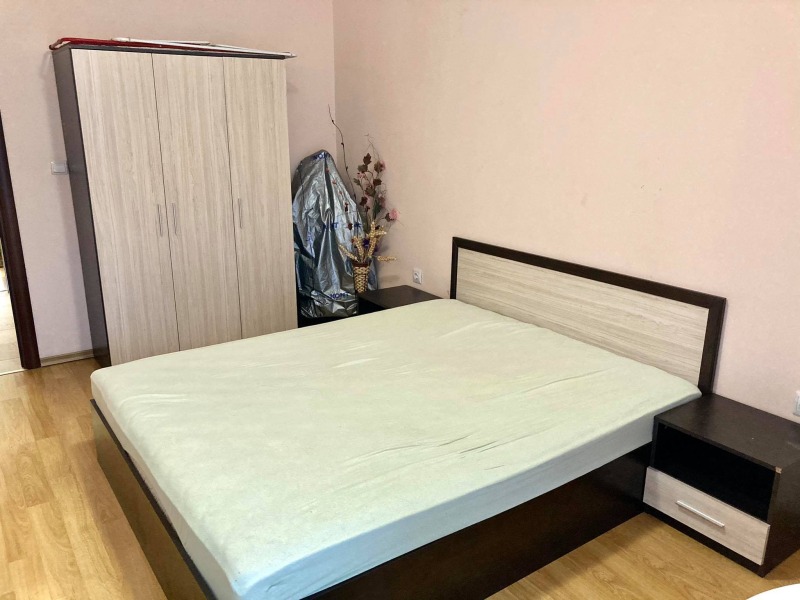 Дава под нем  2-стаен, град Бургас, Братя Миладинови •  500 EUR • ID 13577027 — holmes.bg - [1] 