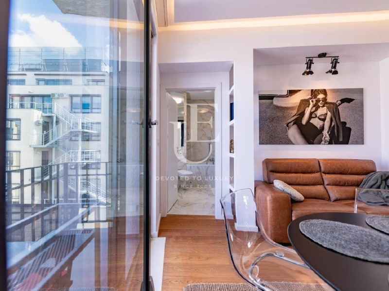 Дава под нем  3-стаен, град София, Център • 2 200 EUR • ID 92505119 — holmes.bg - [1] 