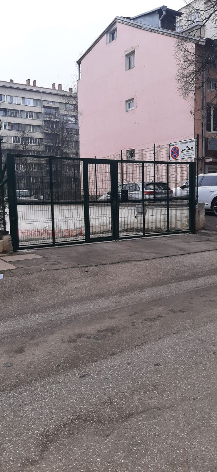 Дава под наем ГАРАЖ, ПАРКОМЯСТО, гр. София, Хиподрума, снимка 4 - Гаражи и паркоместа - 55508280