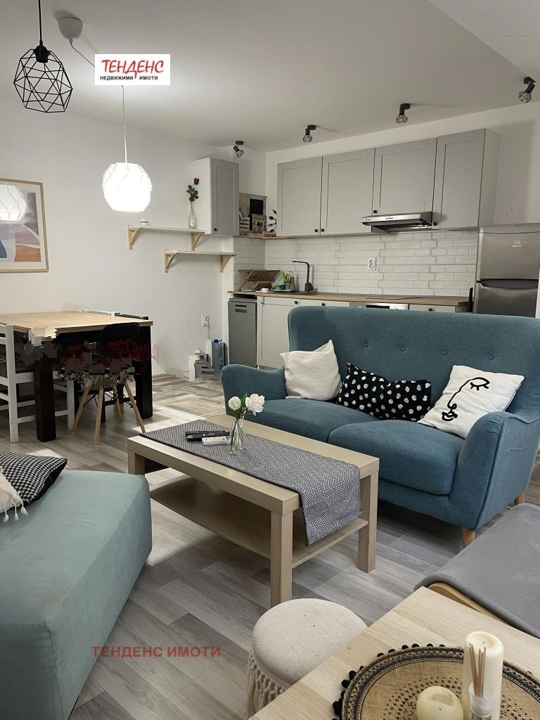 Дава под наем 3-СТАЕН, гр. Кърджали, Център