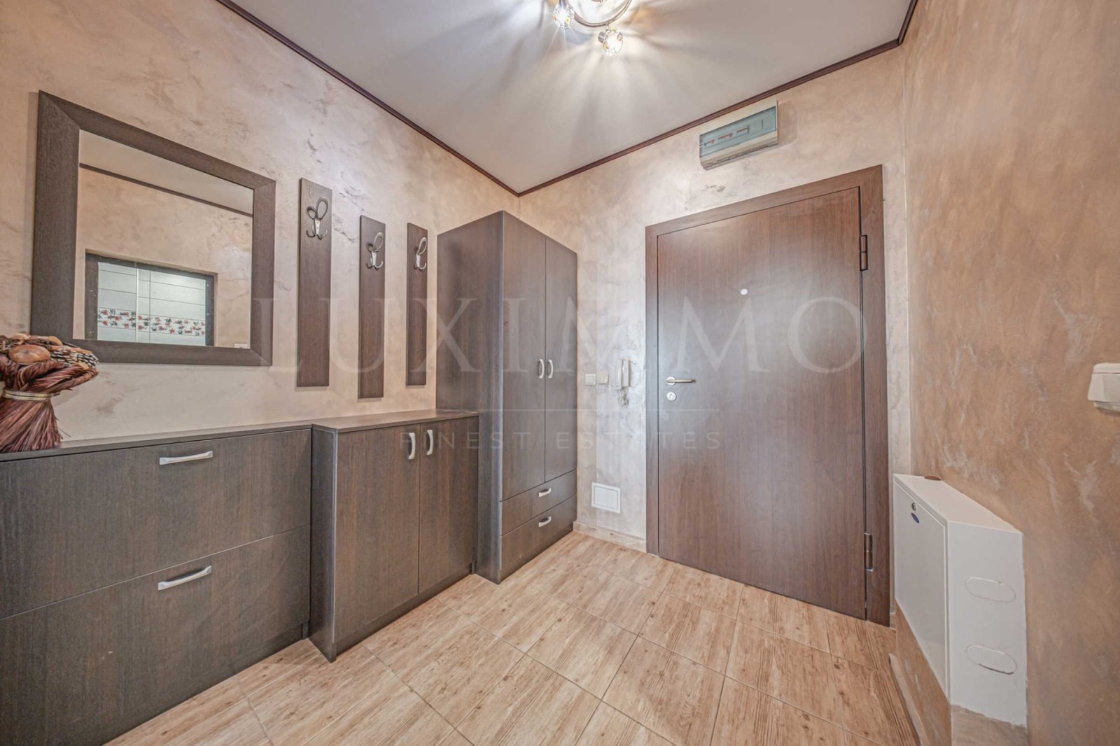 Дава под наем 2-СТАЕН, гр. София, Лозенец, снимка 10 - Апартаменти - 56354451
