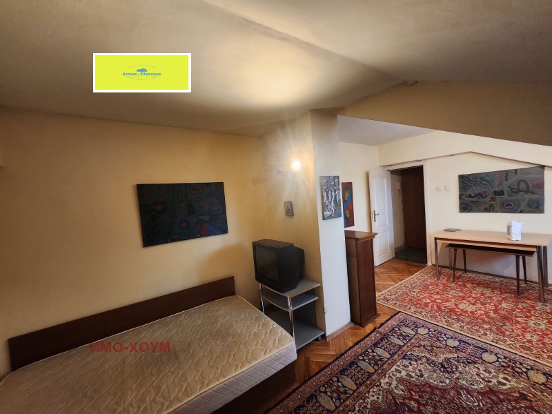 Дава под наем АТЕЛИЕ, ТАВАН, гр. София, Лозенец, снимка 5 - Апартаменти - 53350925