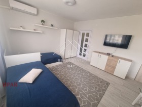 Stúdió Tri csucsura - centar, Stara Zagora 4
