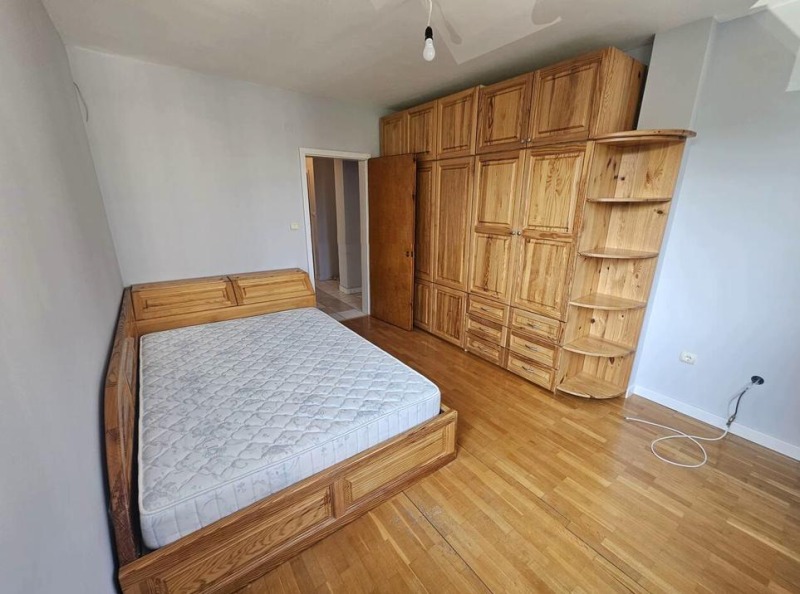Под наем 3-СТАЕН, град София, Витоша • 725 € / 1417.98 лв. • 26178140 1