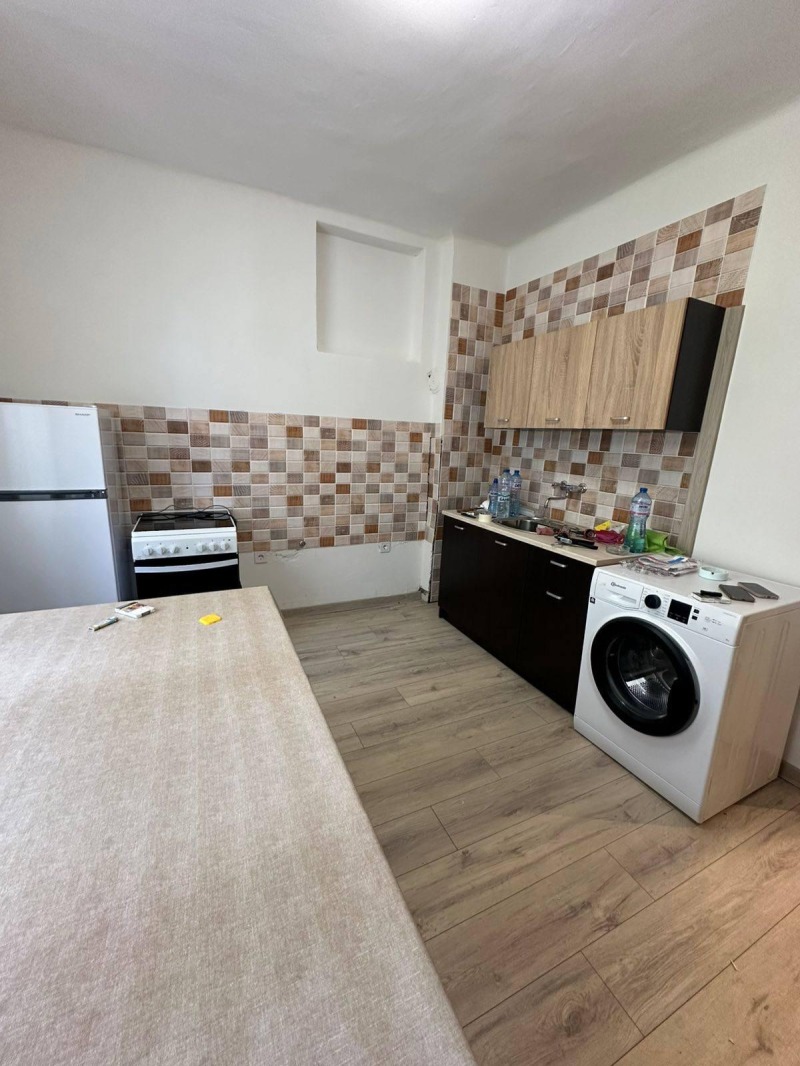 Da affittare  3 camere da letto Sofia , Zona B-18 , 120 mq | 28663587 - Immagine [2]