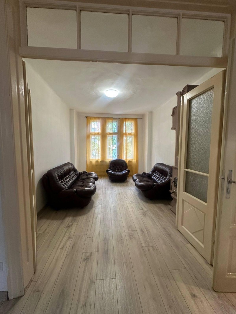 Da affittare  3 camere da letto Sofia , Zona B-18 , 120 mq | 28663587