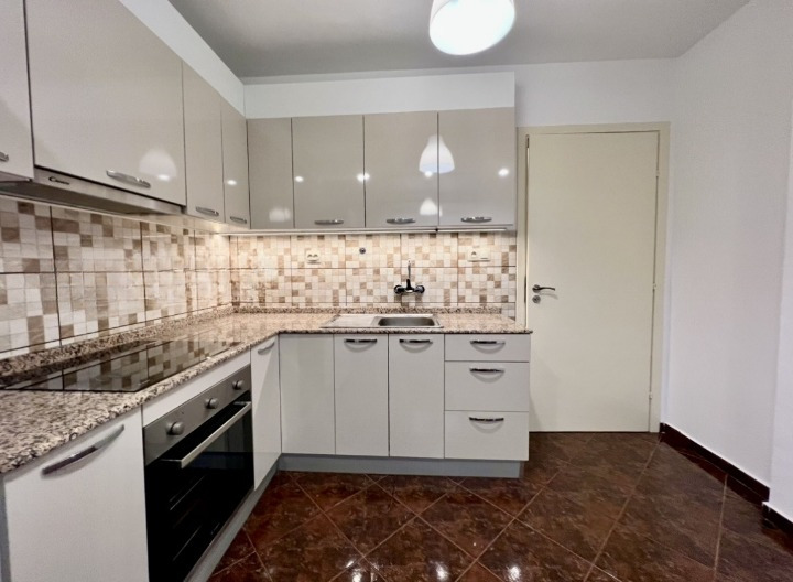 Под наем 4-СТАЕН, град София, Център • 850 € / 1662.46 лв. • 72732961 1