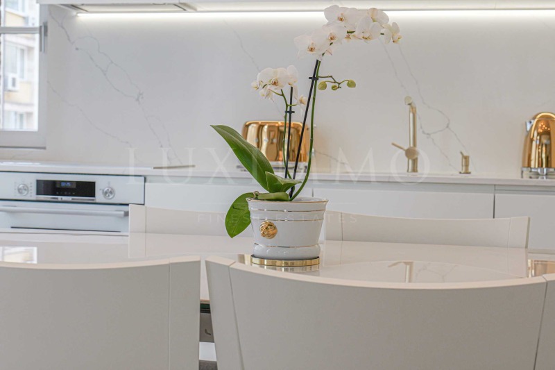 Дава под наем 3-СТАЕН, гр. София, Център, снимка 11 - Апартаменти - 53511963