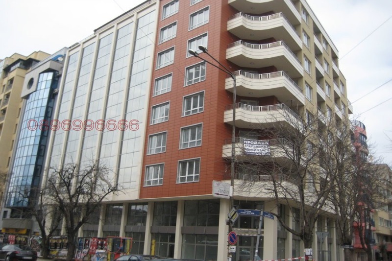 Дава под Наем ПАРКОМЯСТО в град София, Стрелбище - 12 кв.м / 150 € » 293.37 лв.