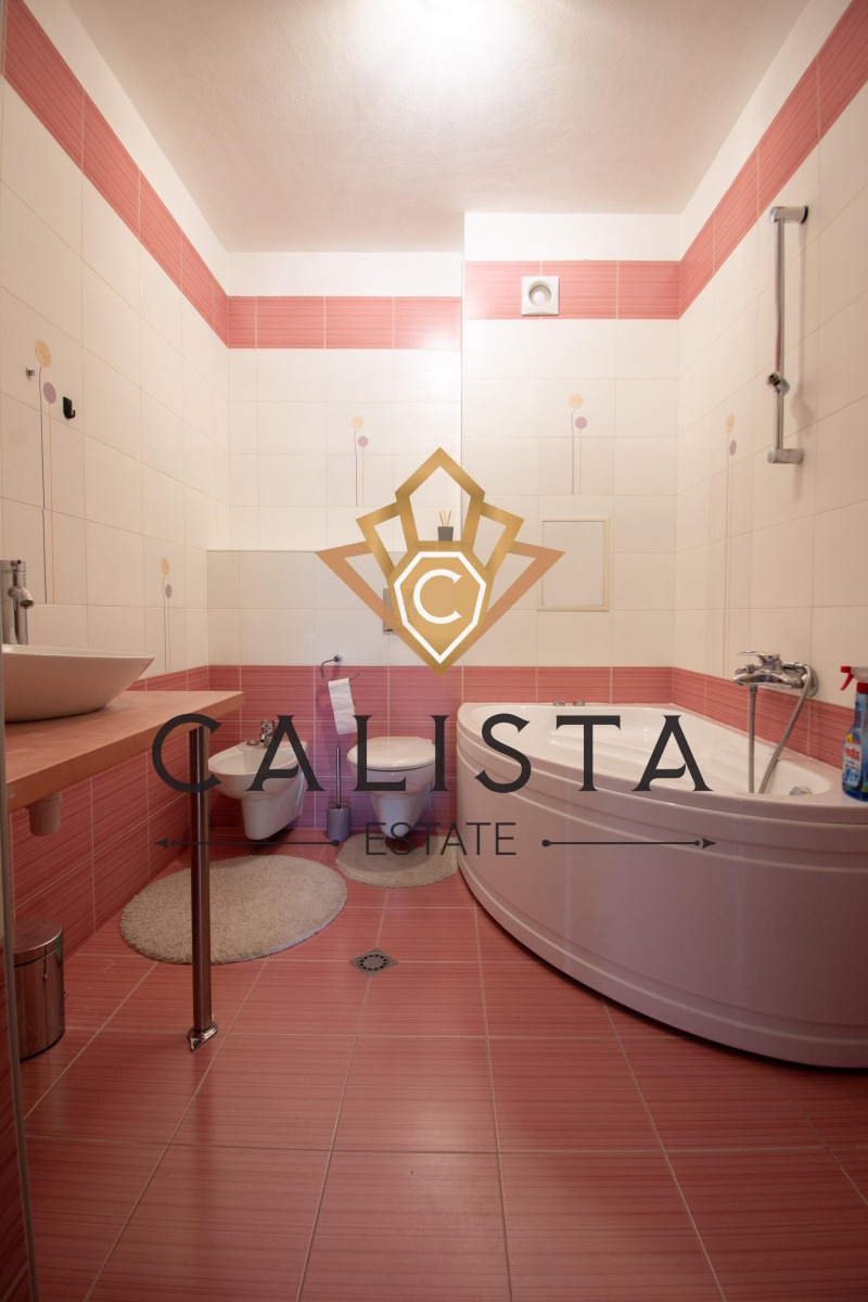 Издаје се  2 спаваће собе Софија , Центар , 130 м2 | 76845901 - слика [10]