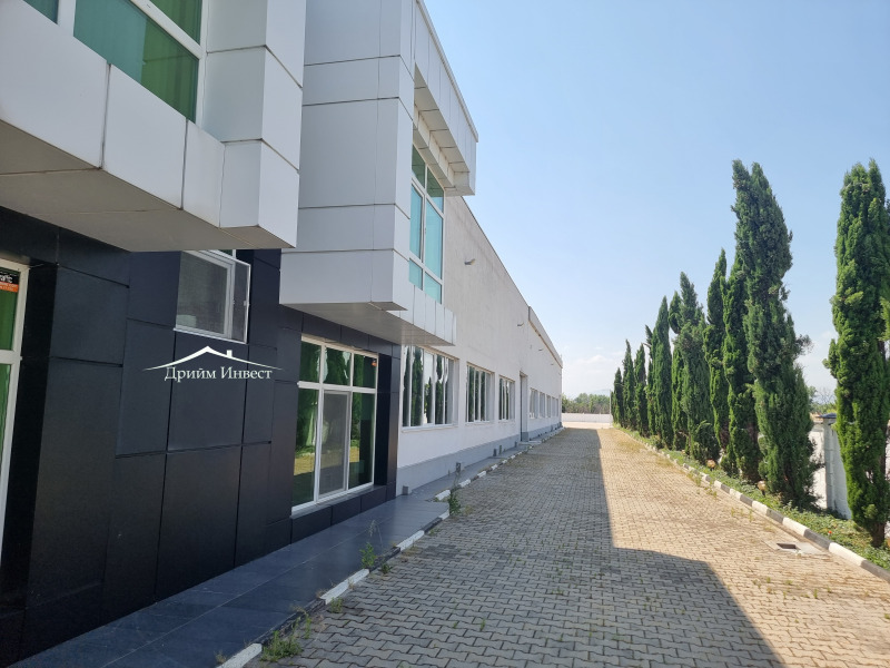 Do wynajęcia  Budynek przemysłowy Plowdiw , Industrialna zona - Sewer , 1200 mkw | 16906167