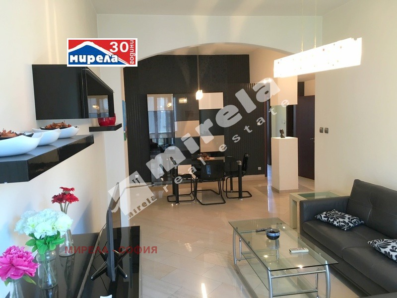 Дава под наем  2-стаен град София , Център , 85 кв.м | 59022912