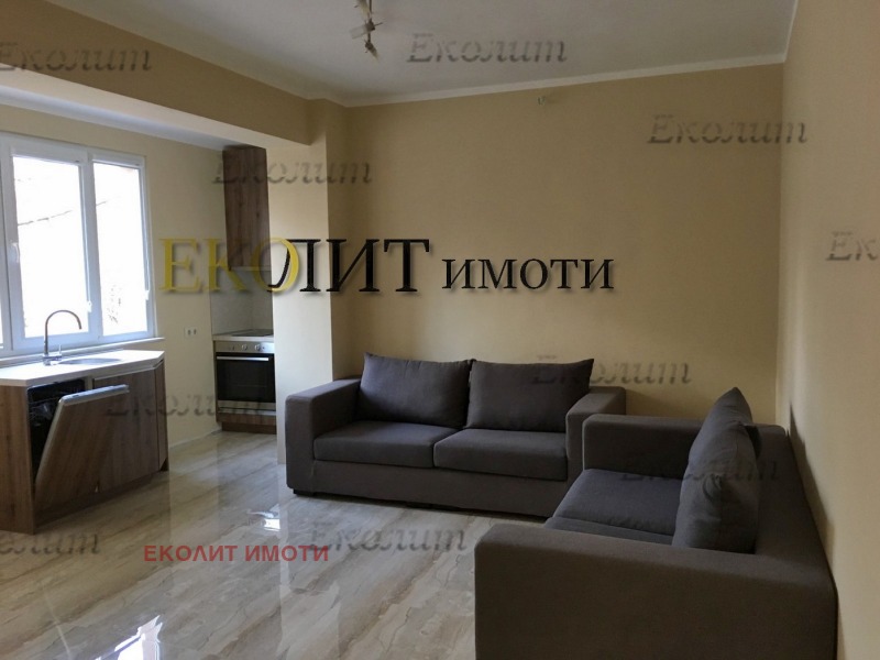 Издаје се  2 спаваће собе Софија , Борово , 75 м2 | 85165299