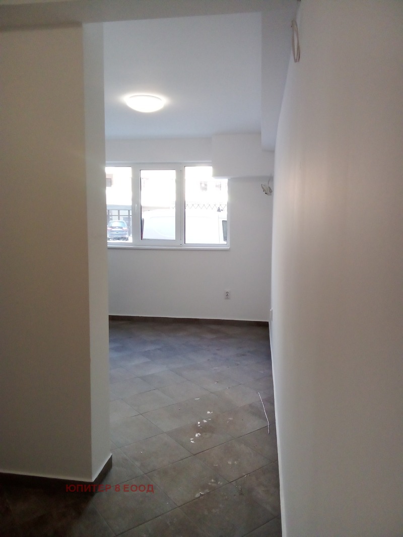Para alugar  Escritório Sofia , Oborichtche , 38 m² | 34610672 - imagem [11]