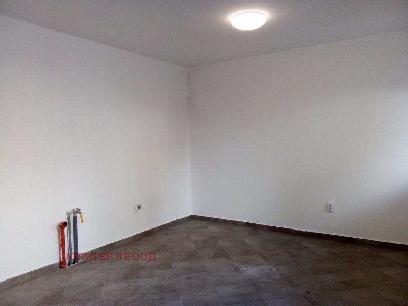 Para alugar  Escritório Sofia , Oborichtche , 38 m² | 34610672 - imagem [9]