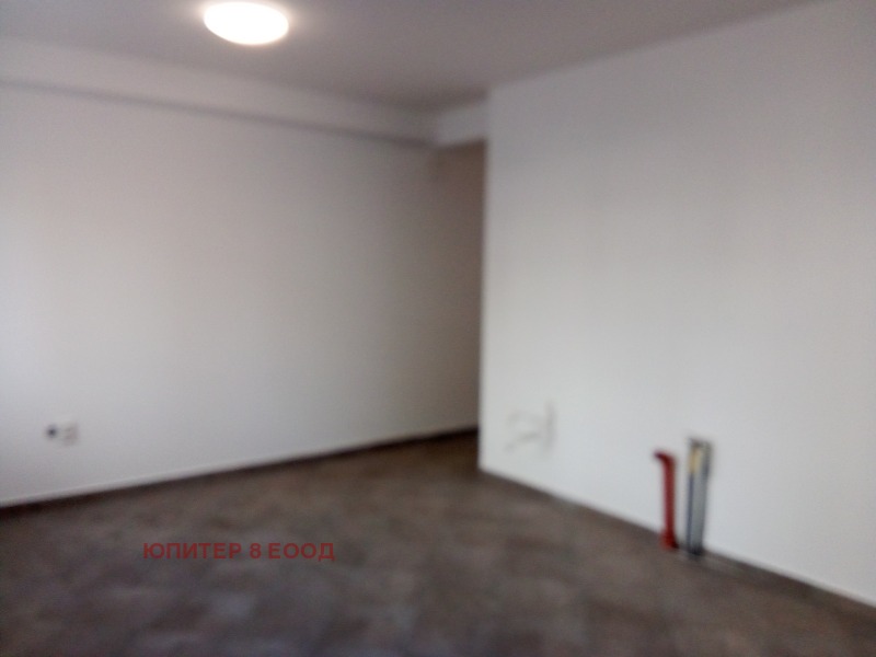Para alugar  Escritório Sofia , Oborichtche , 38 m² | 34610672 - imagem [8]