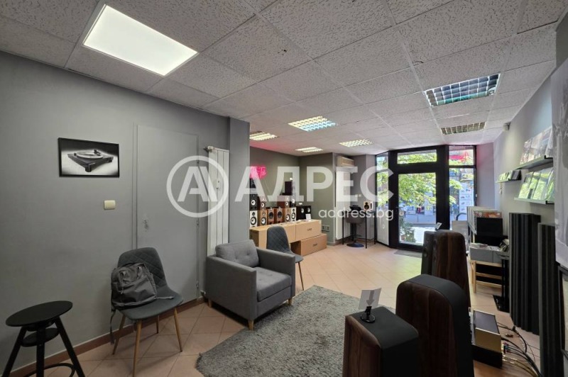 Kiadó  Üzlet Sofia , Centar , 62 négyzetméter | 96250122 - kép [4]