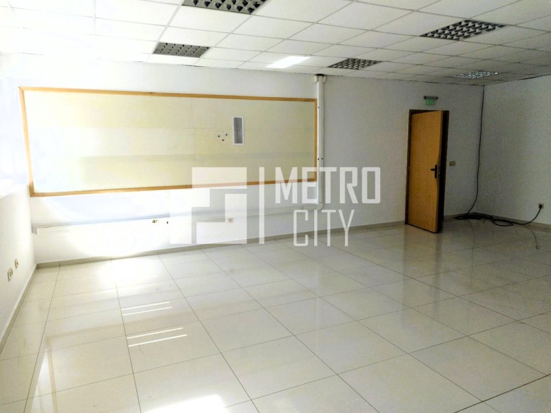 Te huur  Kantoor Sofia , Mladost 3 , 200 m² | 97906475 - afbeelding [11]